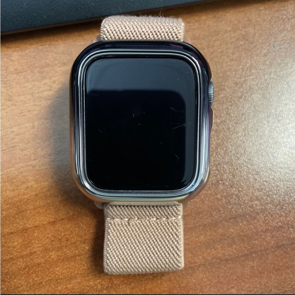 Series 4 Apple Smartwatch - with additional bands